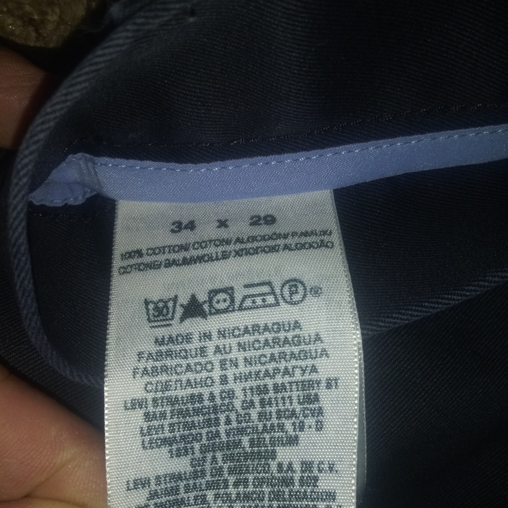 Dockers - Picture 5 of 6